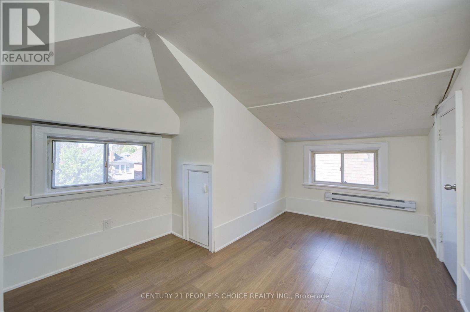 176 LONDON STREET S - 39