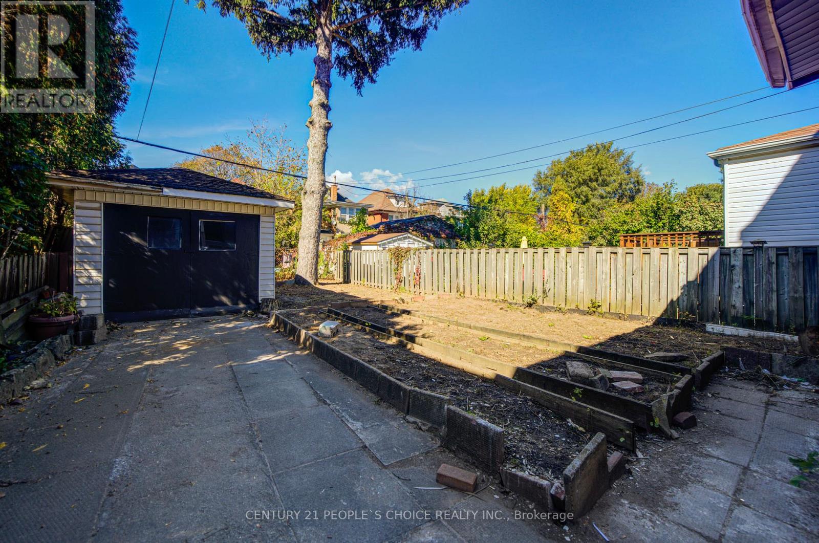 176 LONDON STREET S - 4