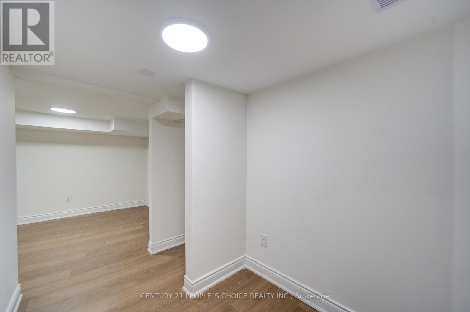 176 LONDON STREET S - 42