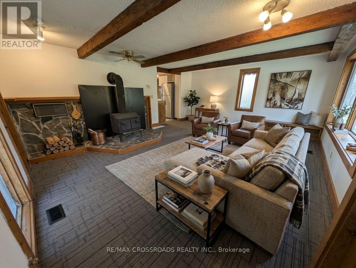 261 Lakeview Boulevard, Georgina, ON photo 4