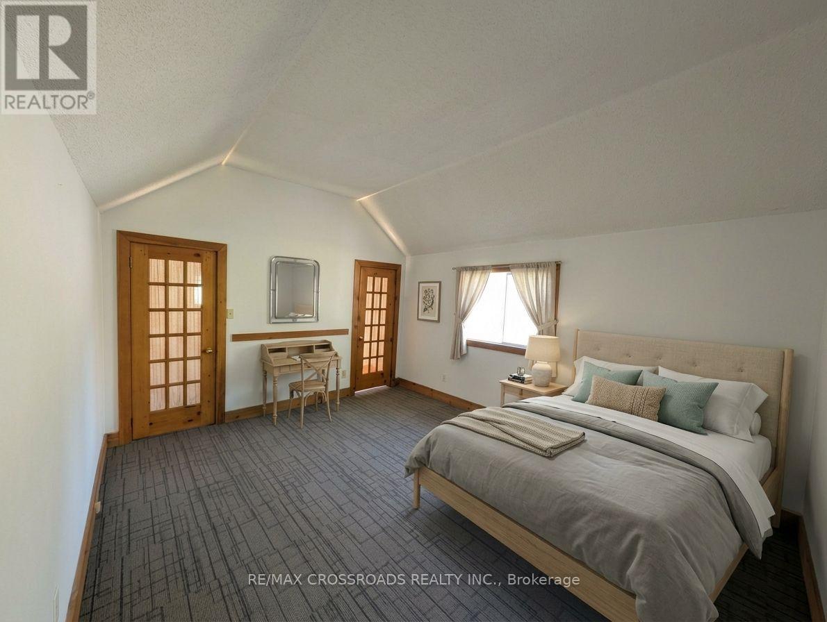 261 LAKEVIEW BOULEVARD - 12