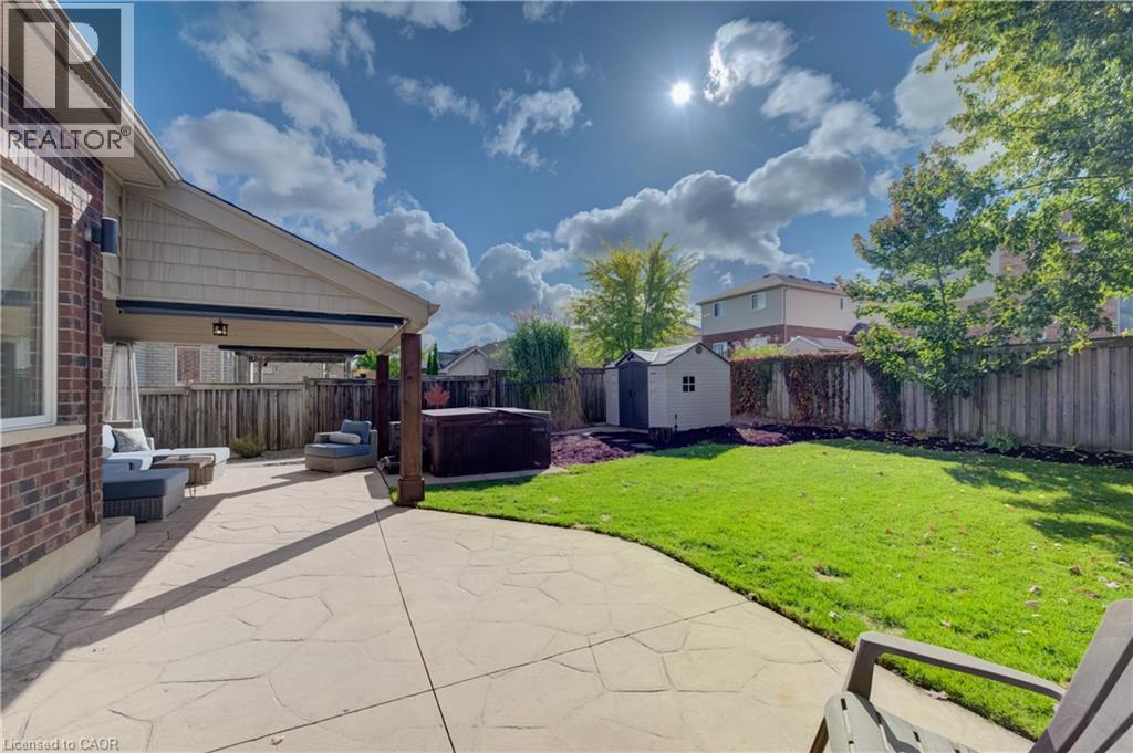 102 SCHWEITZER Crescent - Image 42