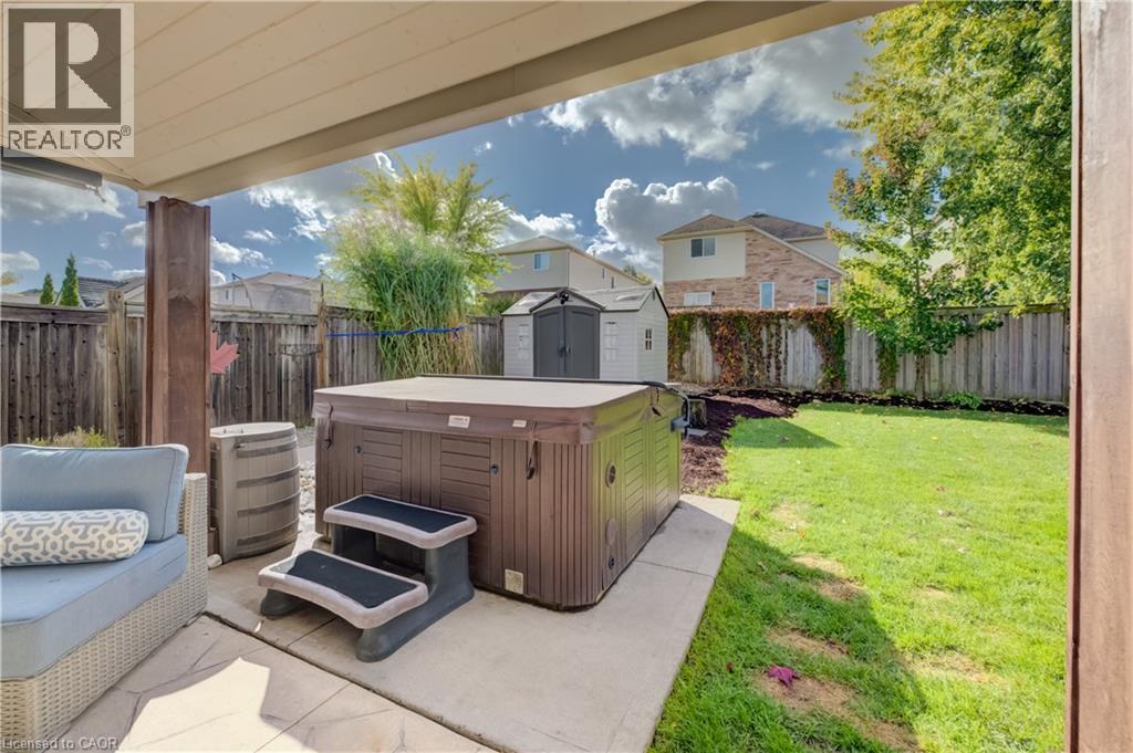 102 SCHWEITZER Crescent - Image 44