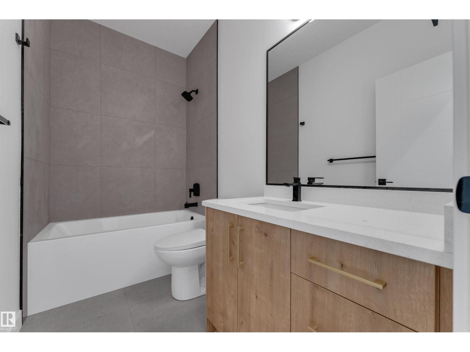 1089 Starling Drive NW, Starling — photo 19 of 24: Property photo