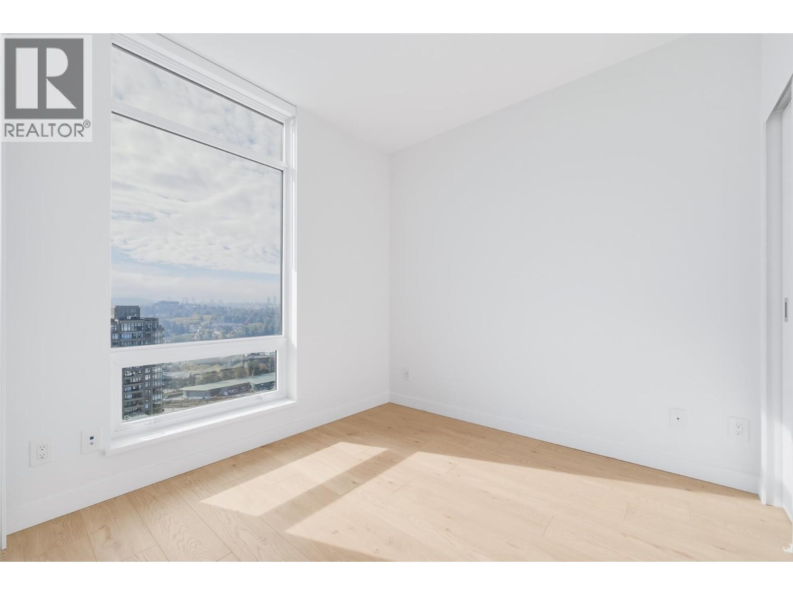 Photo of 3109 2181 MADISON AVENUE 17