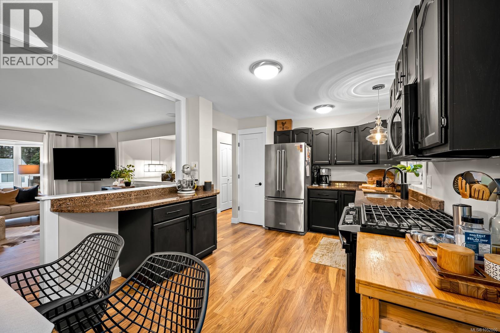 113 Mitchell Pl, Courtenay - Image 1