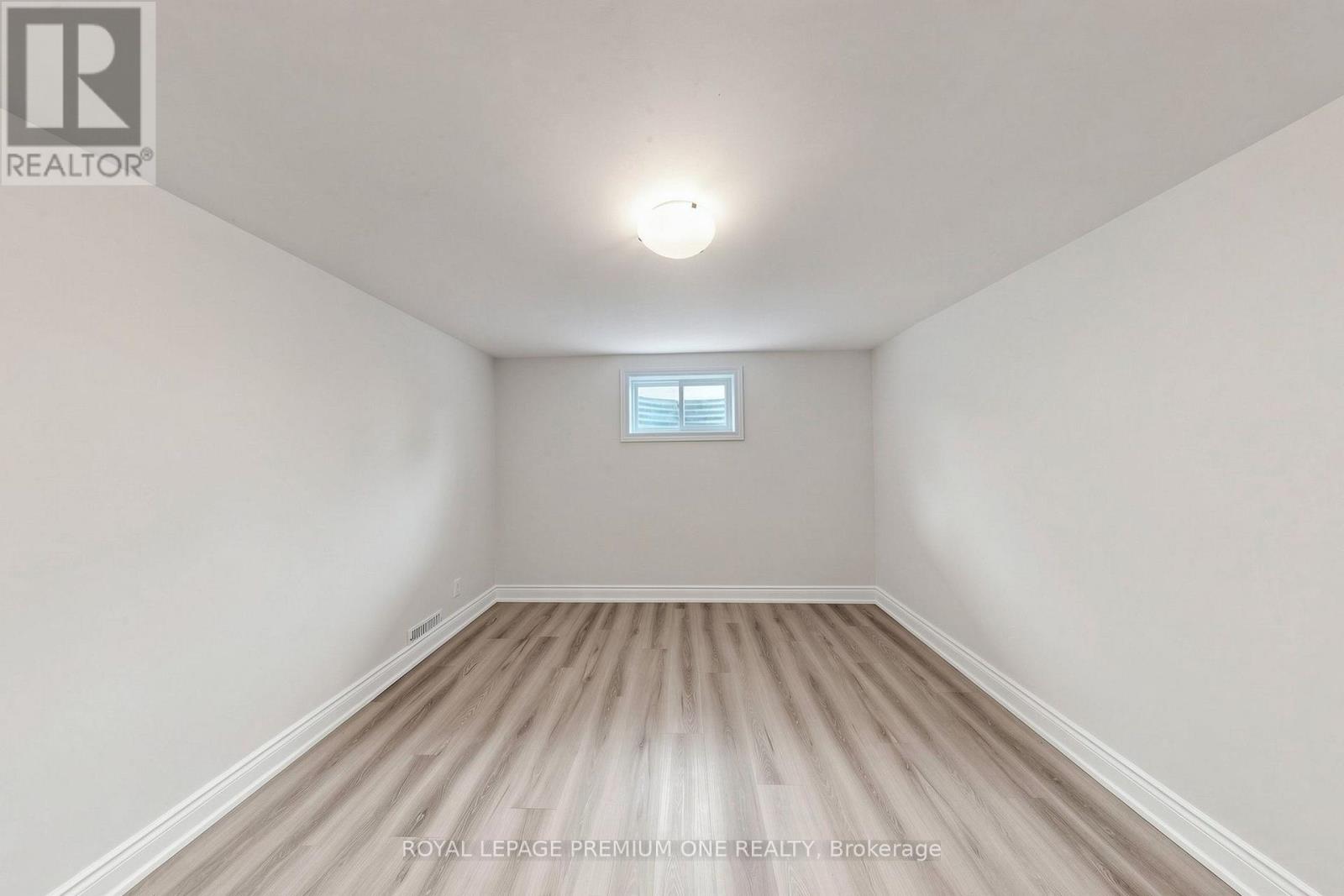 98 Thornton Avenue — photo 20
