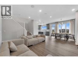 81 Carringvue Manor NW - photo 6
