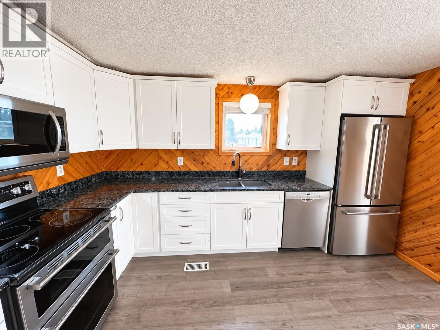 34 1035 Boychuk DRIVE, Saskatoon — photo 13