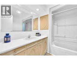 6214 Thornberry, Windsor, ON N8T3A3 Photo 16