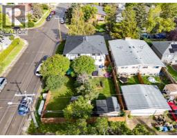 3103 41 Street SW - photo 34