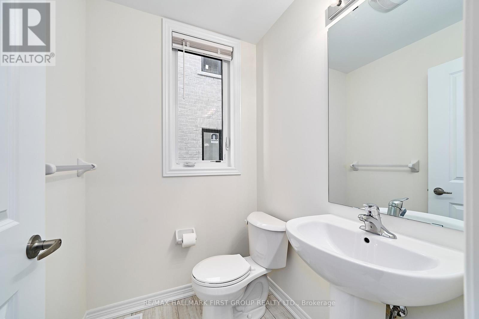 2945 Starlight Drive, Pickering, ON photo 12