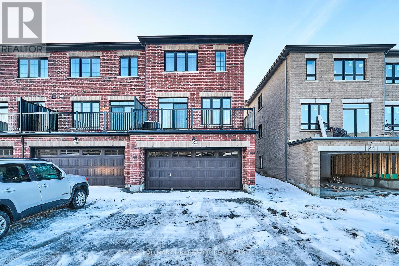 2945 Starlight Drive, Pickering, ON photo 3