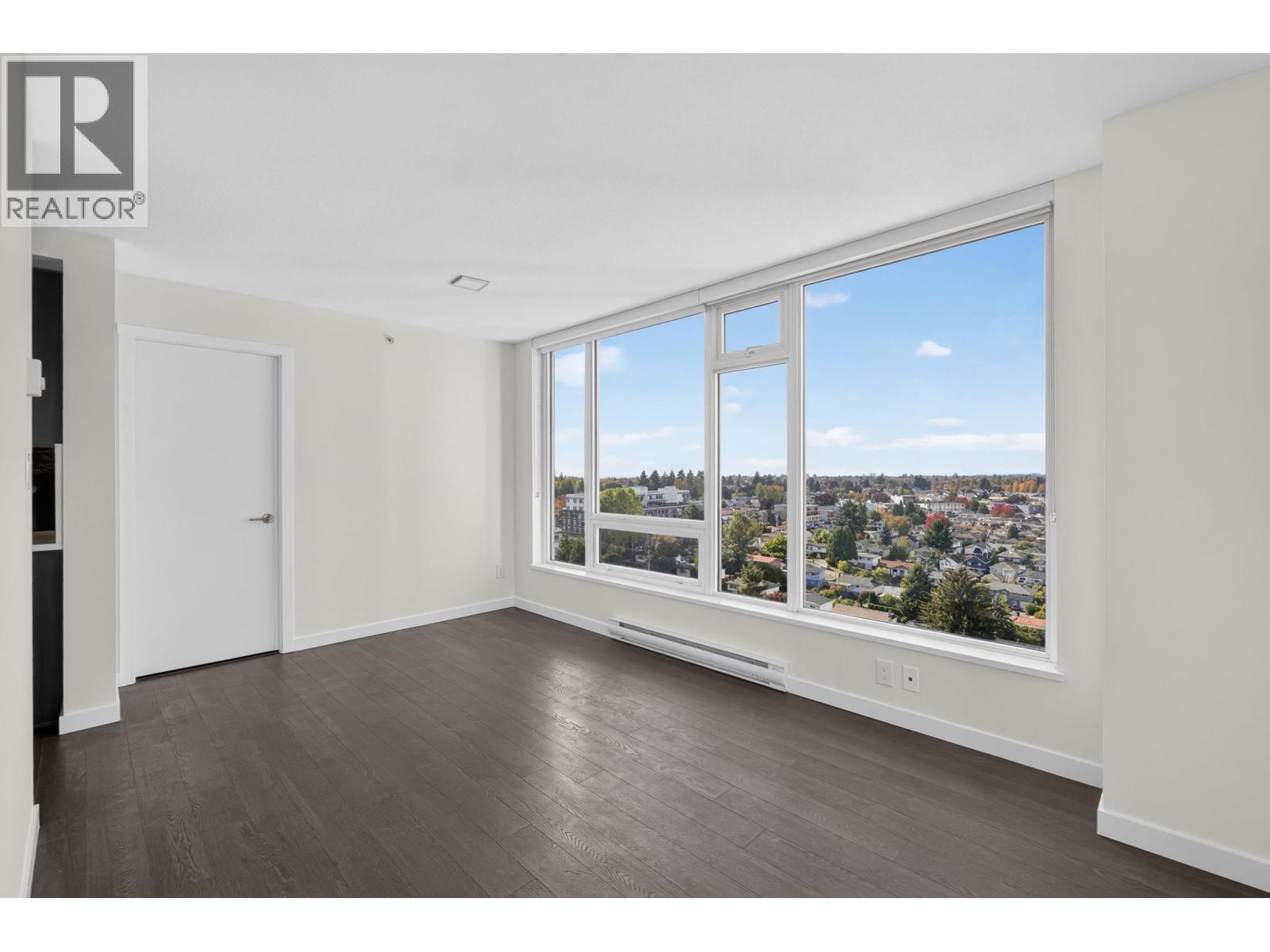 1702 5515 BOUNDARY ROAD, Vancouver