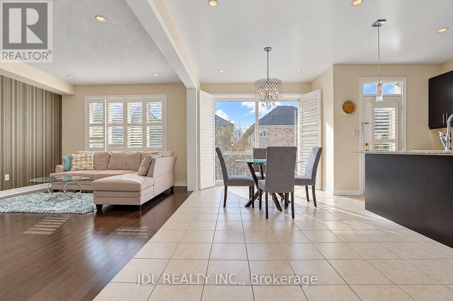 11 Herbert Wales Crescent, Markham, ON photo 11