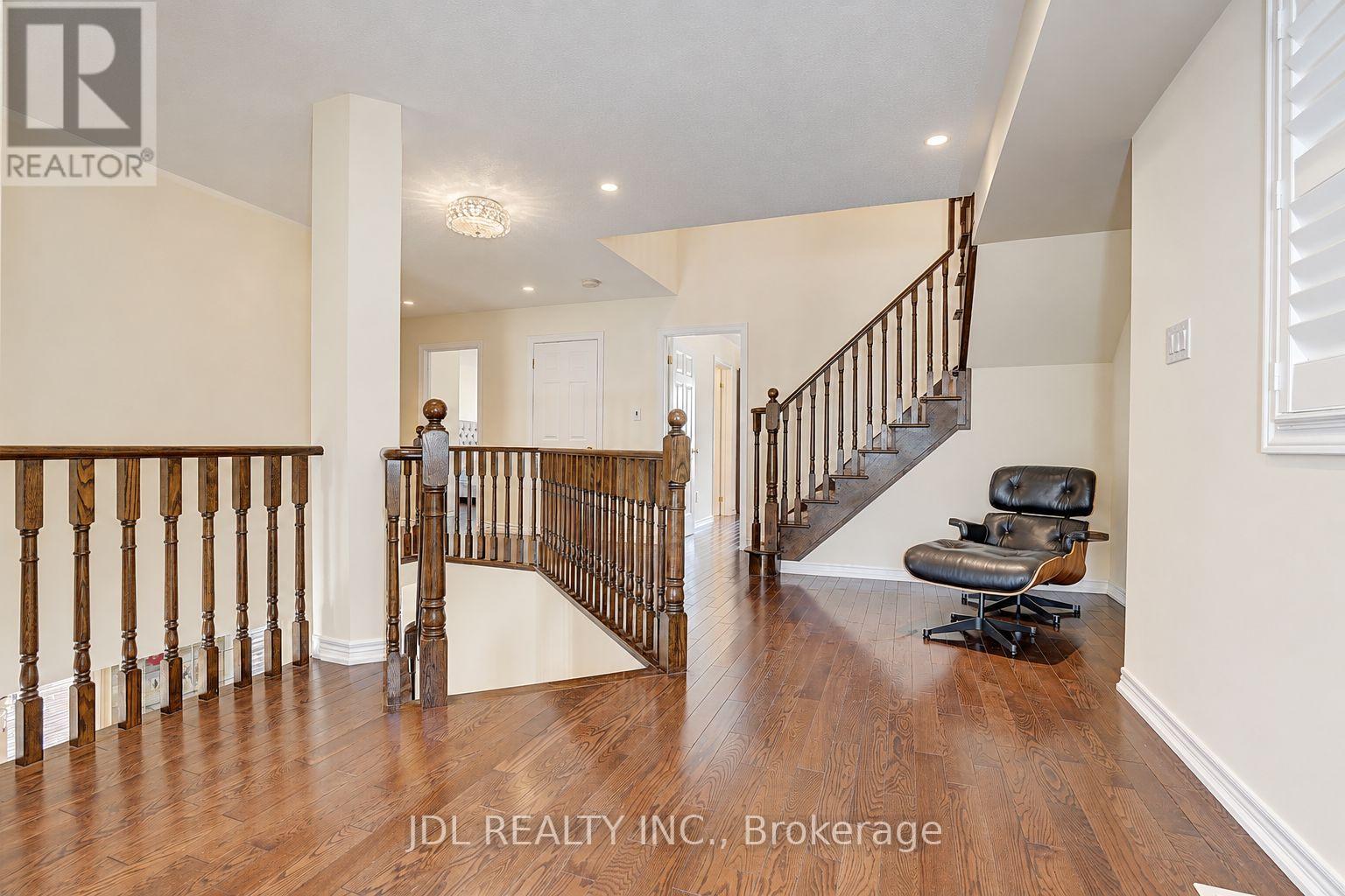 11 HERBERT WALES CRESCENT - 25