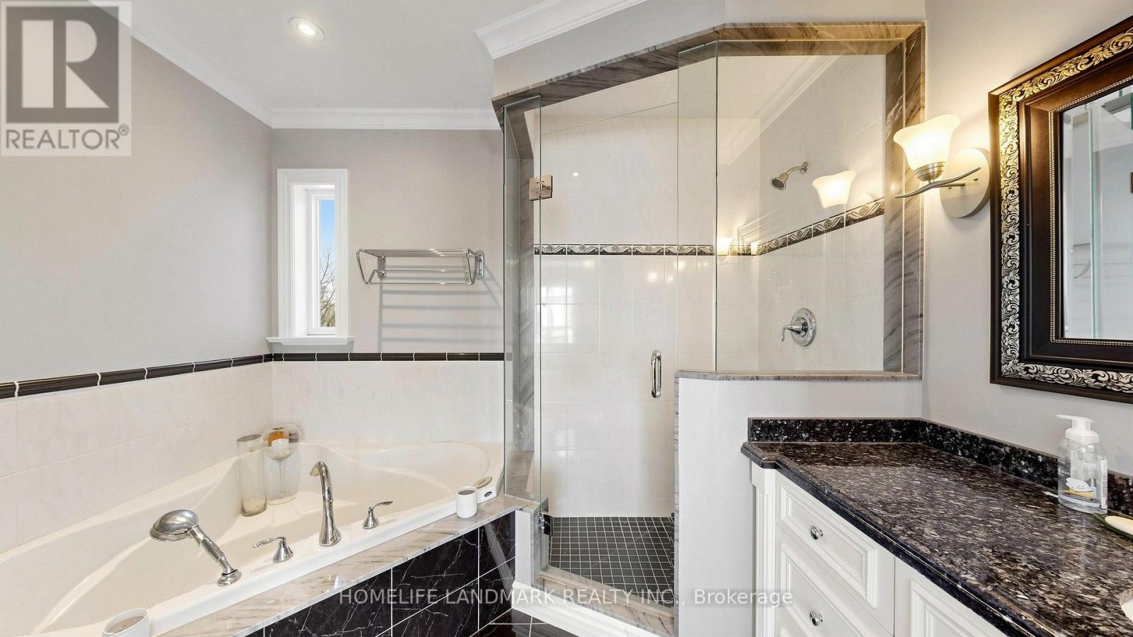 357 Bartlett Avenue North, Toronto, ON photo 25
