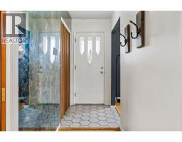 91 Winslow Crescent SW - photo 6