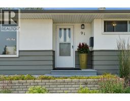 91 Winslow Crescent SW - photo 3
