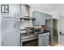 48 Bermuda Court Nw, Calgary, AB T3K1H3 Photo 10