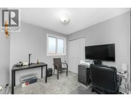 48 Bermuda Court Nw, Calgary, AB T3K1H3 Photo 12