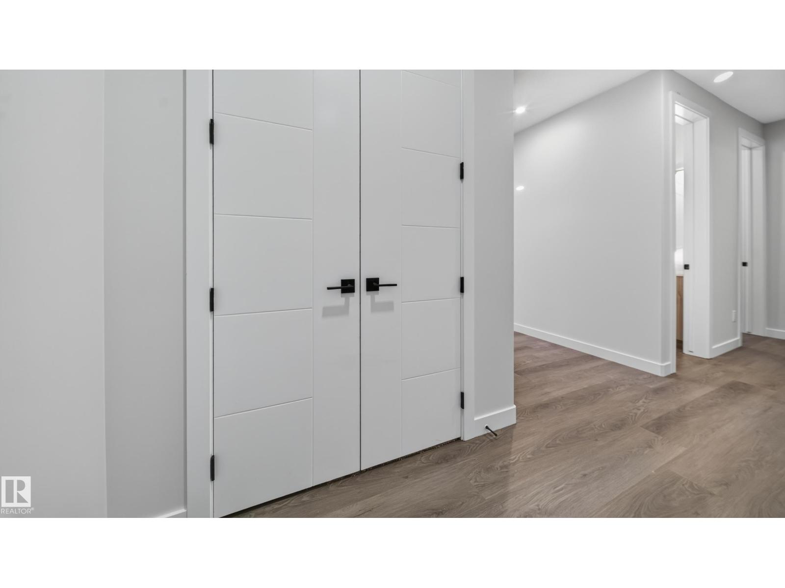 115 28 ST SW - 15