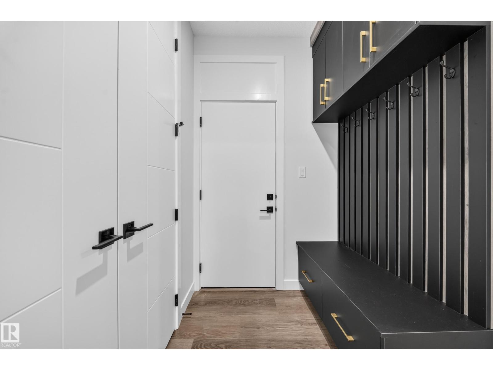 115 28 ST SW - 18