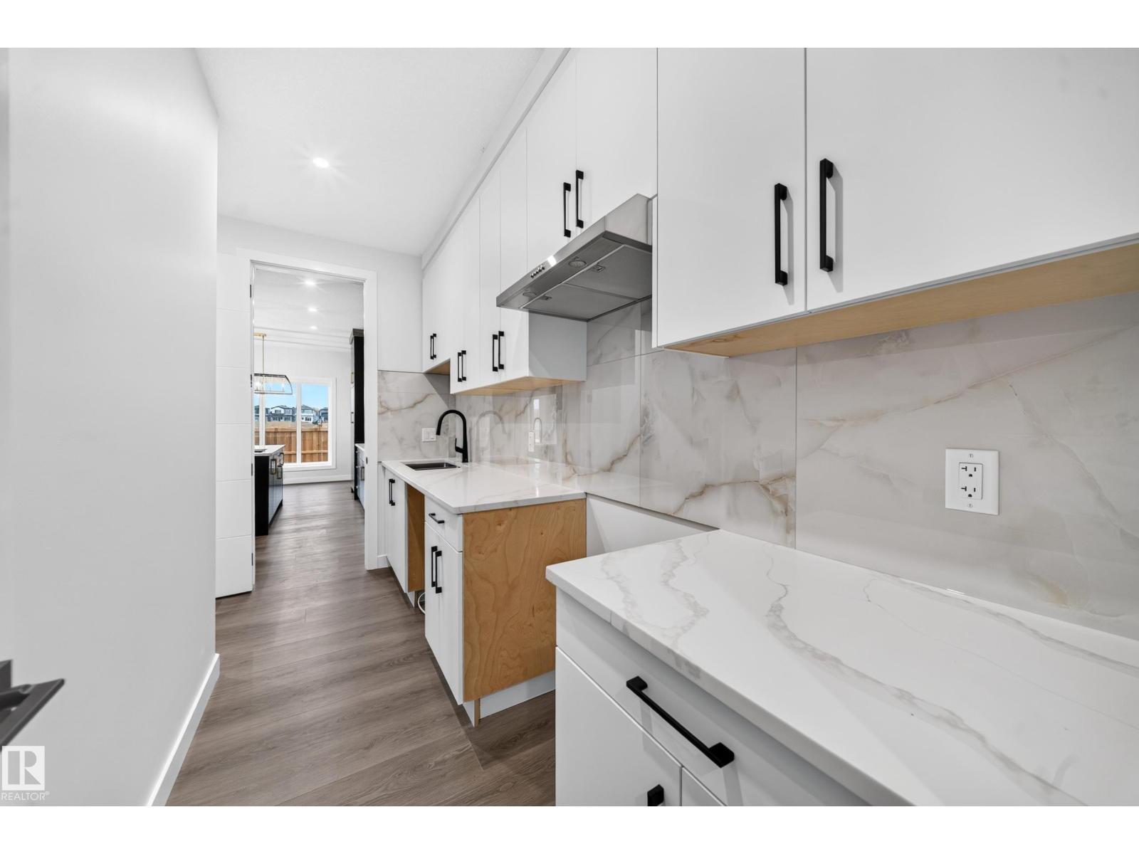 115 28 ST SW - 20