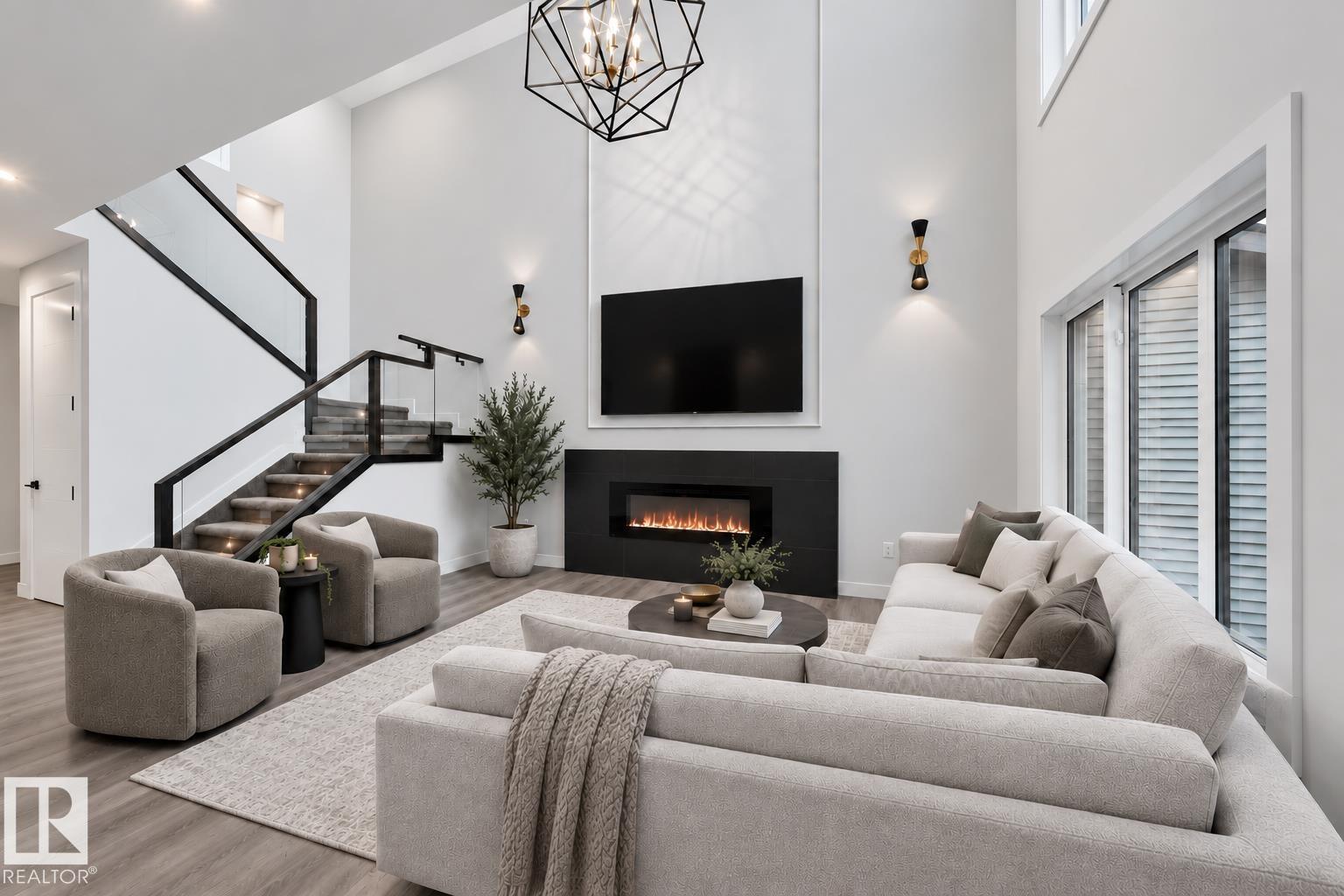115 28 ST SW - 3