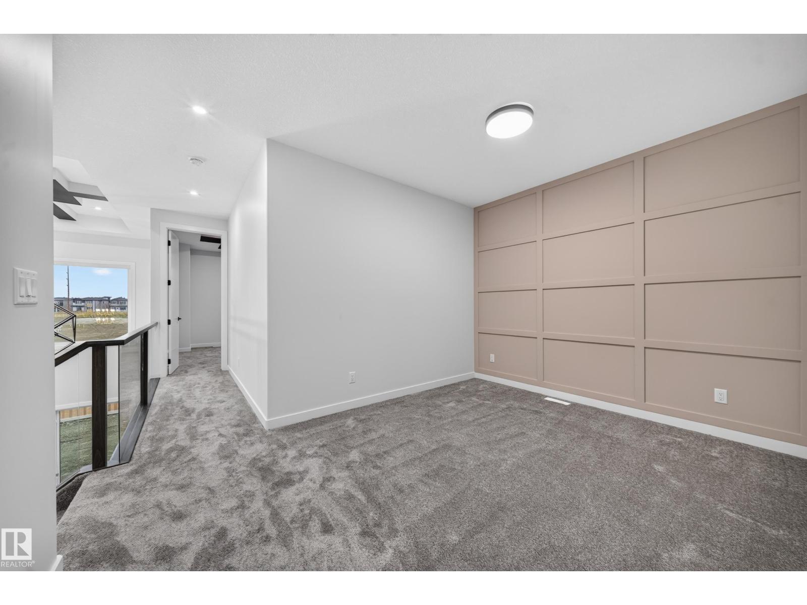 115 28 ST SW - 32