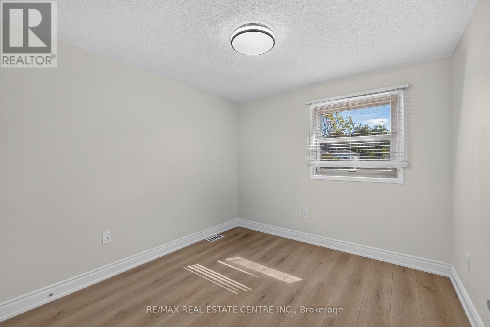 122 Moss Place, Guelph, ON photo 26