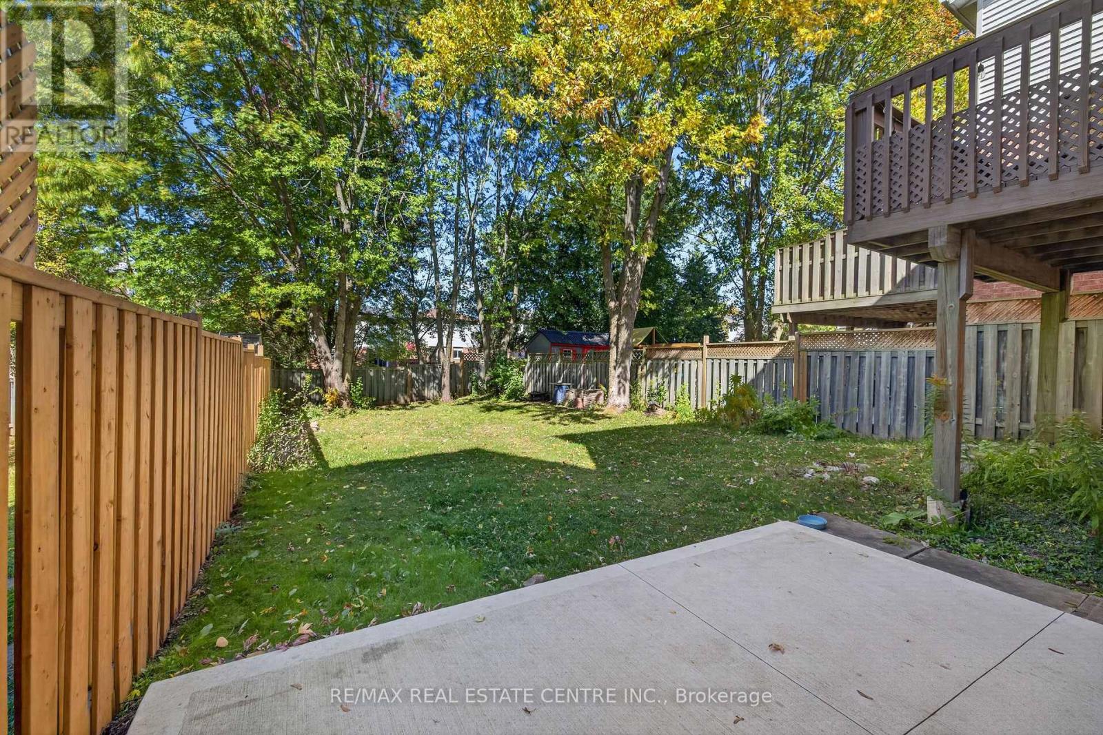 122 MOSS PLACE - 36