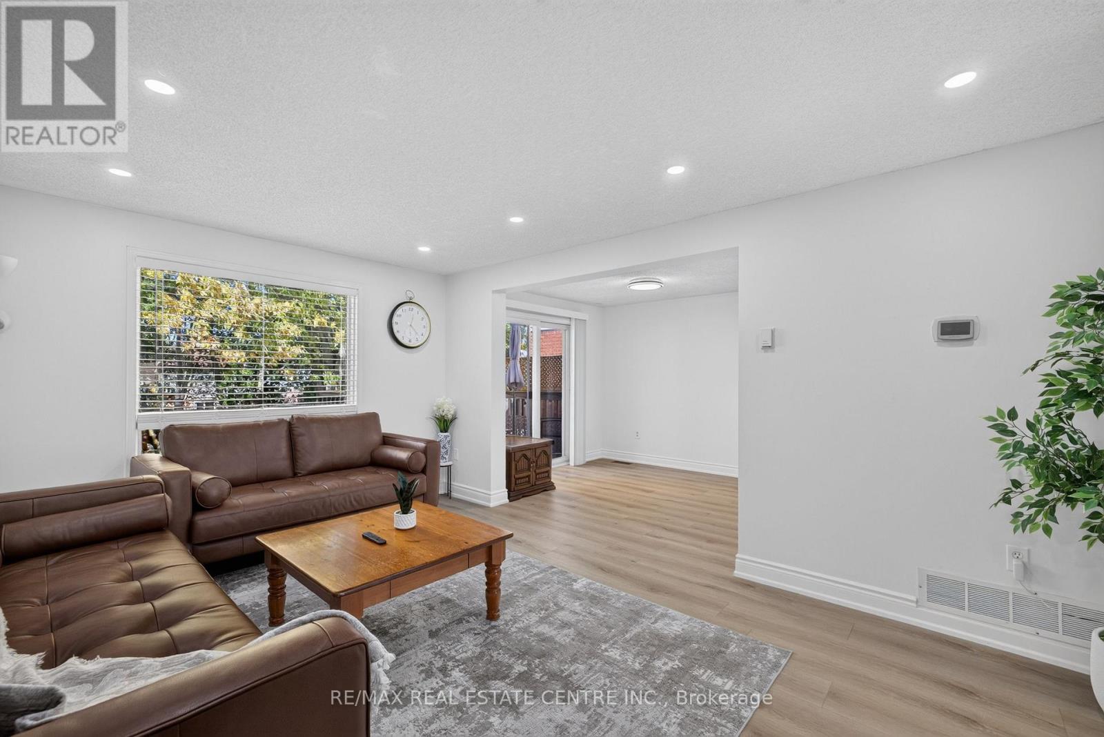 122 Moss Place, Guelph, ON photo 9