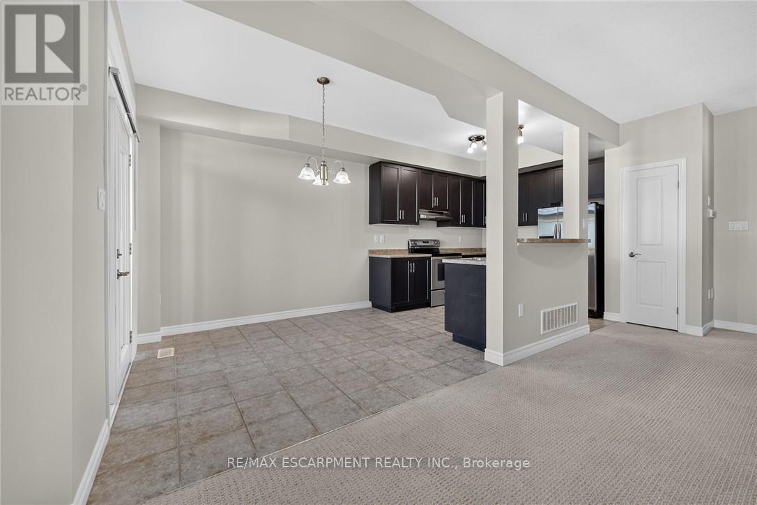#22 8 LAKELAWN ROAD - 14