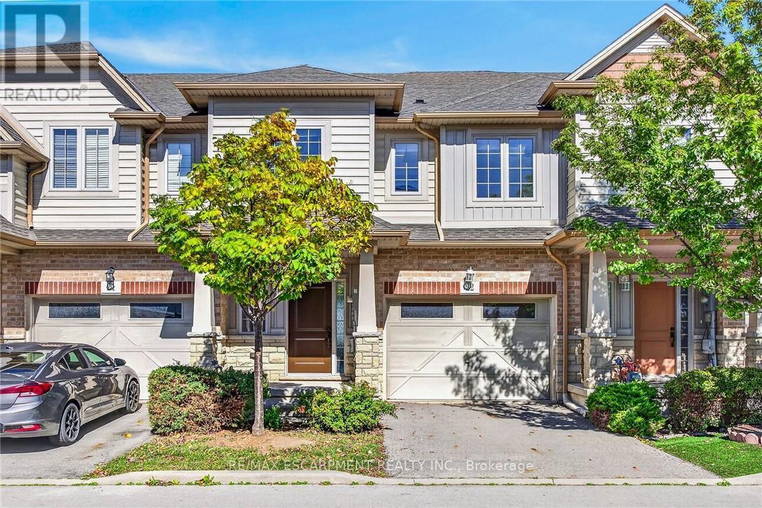 #22 8 LAKELAWN ROAD - 2