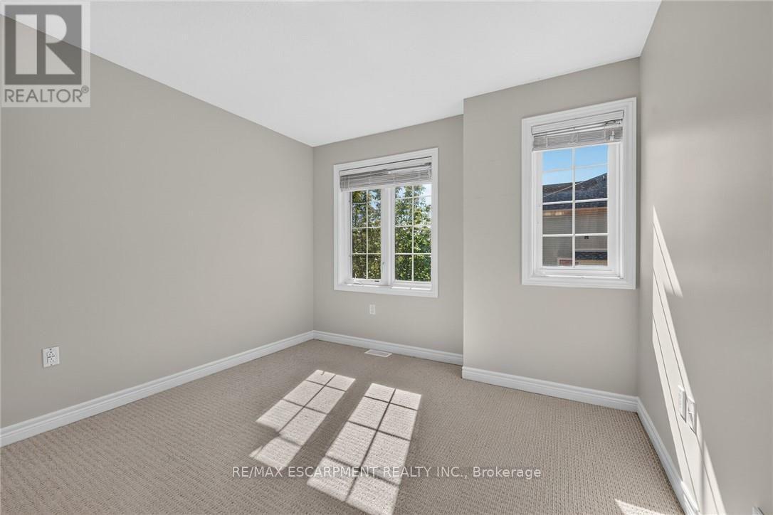 #22 8 LAKELAWN ROAD - 43