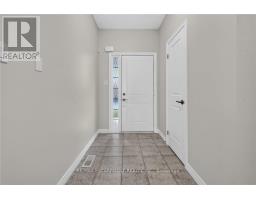 Bedroom 2 - 22 - 8 Lakelawn Road, Grimsby, ON L3M0G1 Photo 7