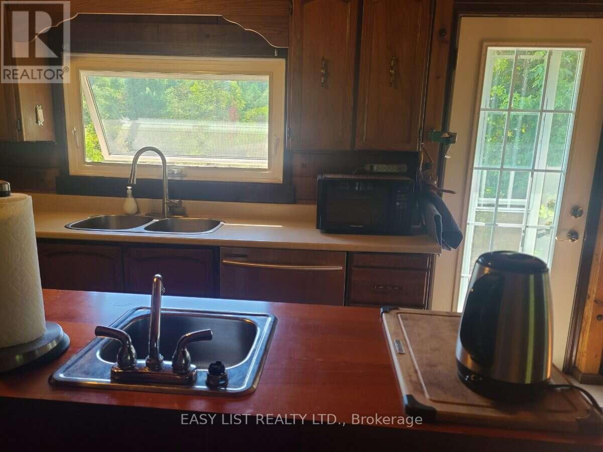 35 Kaladar Street, Tweed), ON photo 20