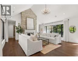 435 Macbeth Crescent, West Vancouver, BC V7T1V8 Photo 9