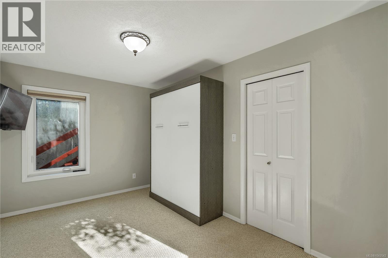 2 553 Island Hwy, Campbell River - Image 1