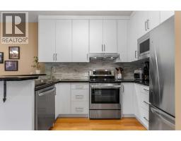 1515 21 Avenue SW - photo 3