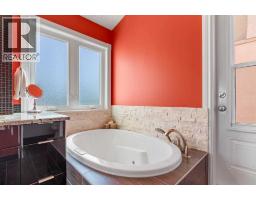 1515 21 Avenue SW - photo 23