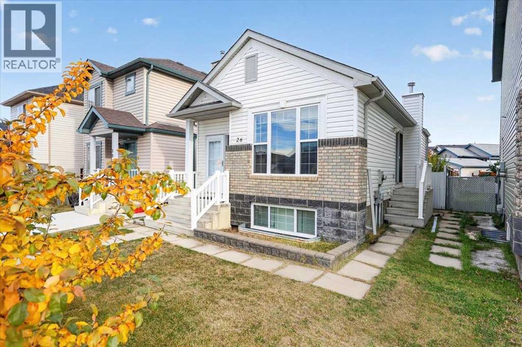 26 Saddlemead Way NE - 2