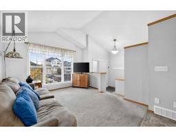 26 Saddlemead Way NE - photo 11