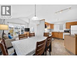 26 Saddlemead Way NE - photo 15
