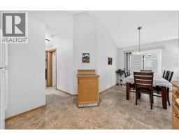 26 Saddlemead Way NE - photo 19