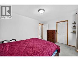 26 Saddlemead Way NE - photo 22