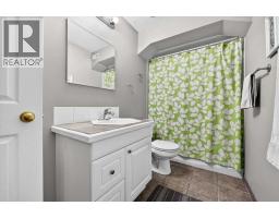 26 Saddlemead Way NE - photo 32