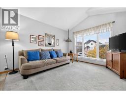 26 Saddlemead Way NE - photo 9
