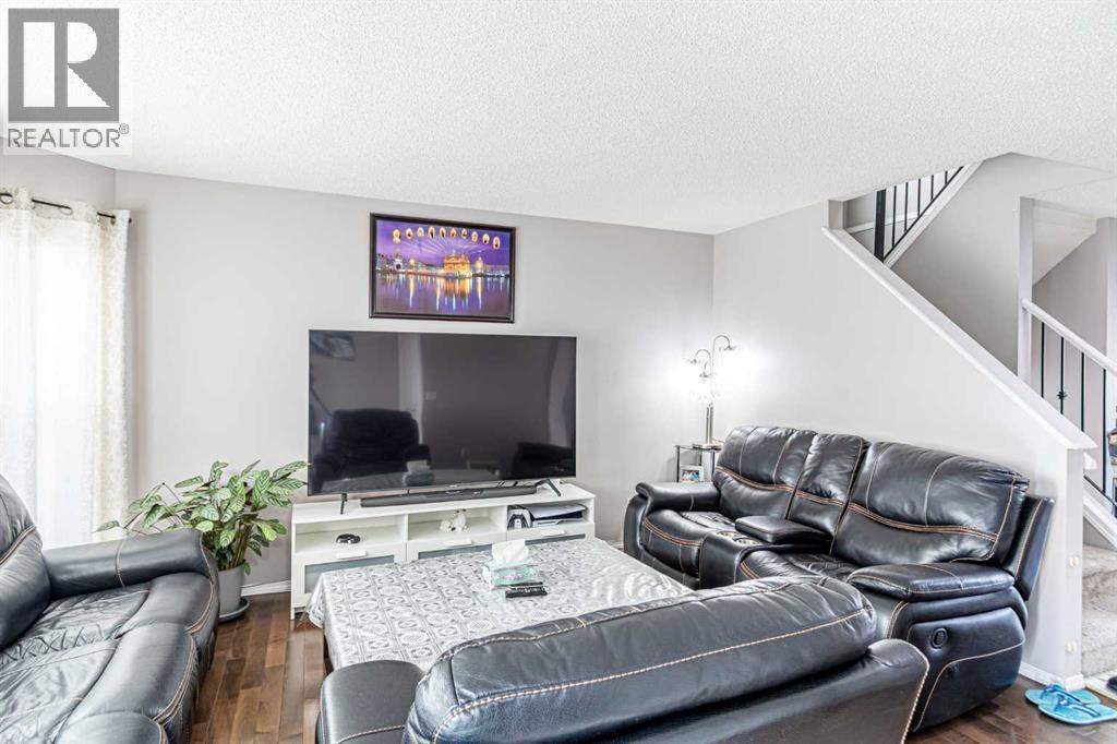 340 Taradale Drive NE - 4